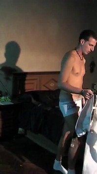 Angelica Soave Adalah MILF miang yang bangun semasa mimpinya dengan keinginan yang luarbiaskan untuk seks untuk pepek basahnya