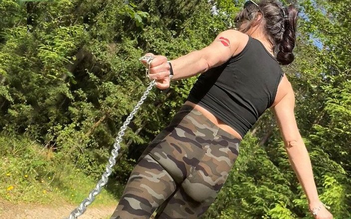 TV_Helena: Travesti Dom Petplay! Boa pequena pode cheirar sua bunda e...