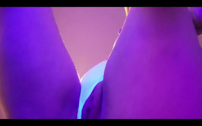 littleanda: How’s the View From Below?