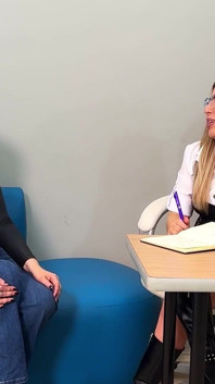 Shairapsychosex azgın olgun kızıl saçlı Christyevansx'i terapiye davet ediyor