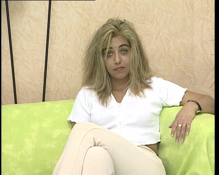 YOUR FIRST PORN: Geile sadia Wichst am besten Vormittag - 饥渴的萨迪亚在早上撸管