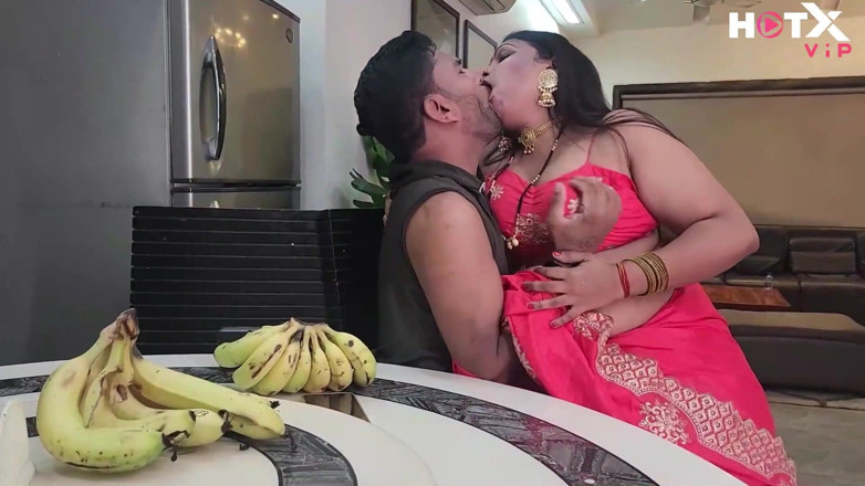Indianxxx nude: Huge Boobs Indian MILF Bhabhi Strips Saree and Fucks with...