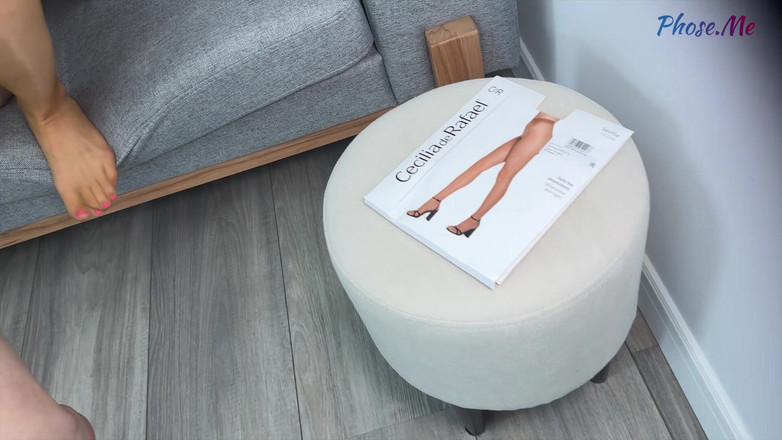 Pantyhose me porn videos: Mladá brunetka MILF Maddy vyzkoušela v bronzu Cdr a je...