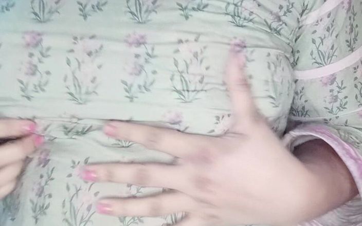 Faryal: Today Am Alone Home Wait for Some Special
