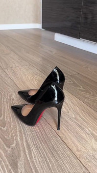 High Heels Rip off