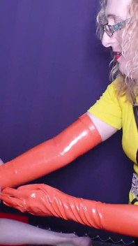 Extrémní šukání robertkem a fisting ničící mého chlapce hračky do zadku