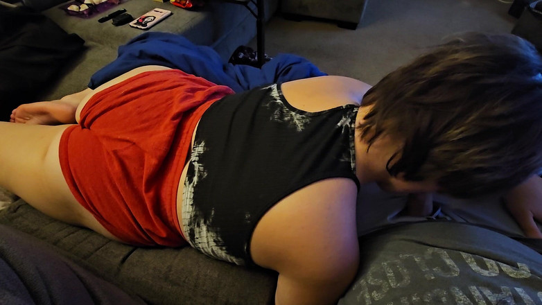 Funhousewife69: Weer een geweldige pijpbeurt tijdens het kijken naar schreeuwen en...