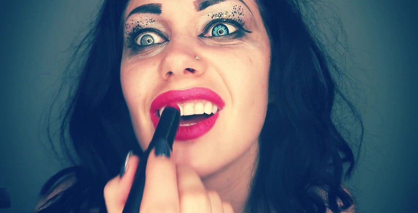 Goddess Misha Goldy: 우리 모두를 위한 내 불순한 립스틱!