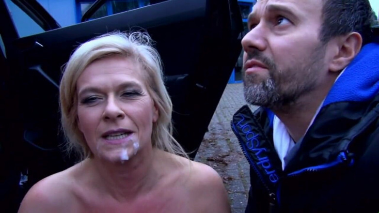 Deutschland porn: Housewives hunter - Scene #01