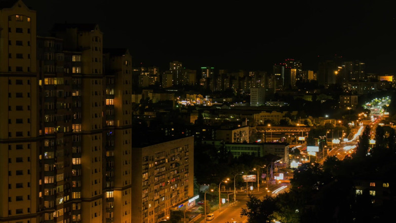 Plenna Filmes: My Neighbor Called the Police Because My Friend and I...