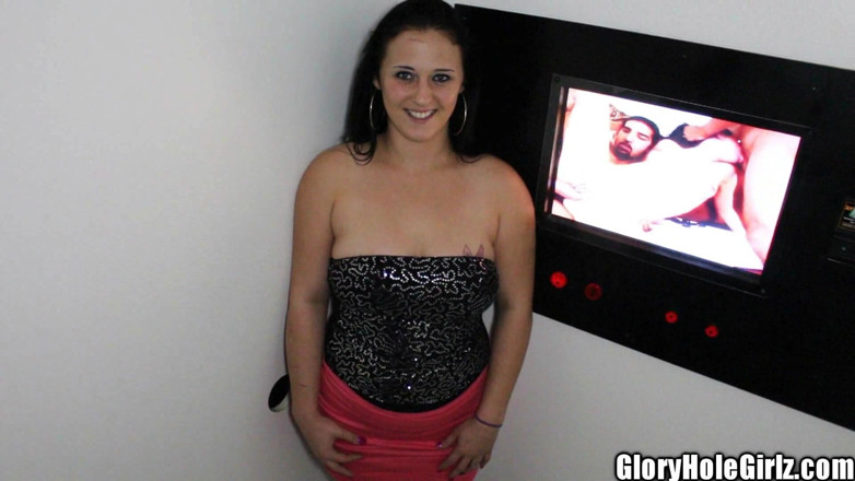 Glory Hole Girlz: フレービーおっぱいストリッパービッチ黒人コック精子ムフタトゥーディック吸盤栄光の穴売春婦ギャグ!