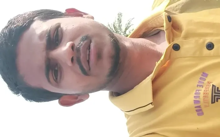 Wild Horse: A Lot of Precum Is Coming Out of My Cock
