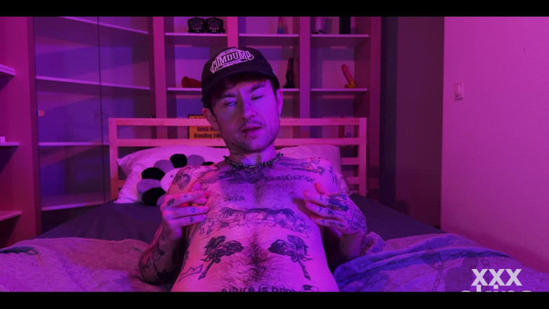 Xxx skips: Chcesz grać z moimi sutkami?