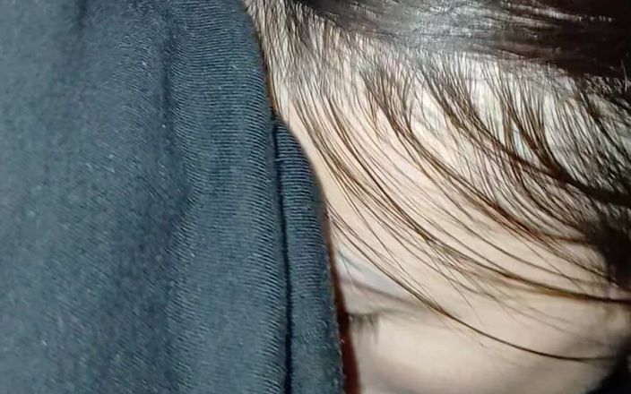 Lesbian-illusion: Вона придавила мене до дерева в парку і жадібно з'їла мою пизду