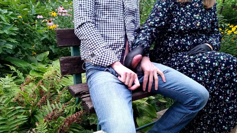 OurFetishLife: Sexy sousedka tajně požádala o mé sperma pro svého paroháčského...