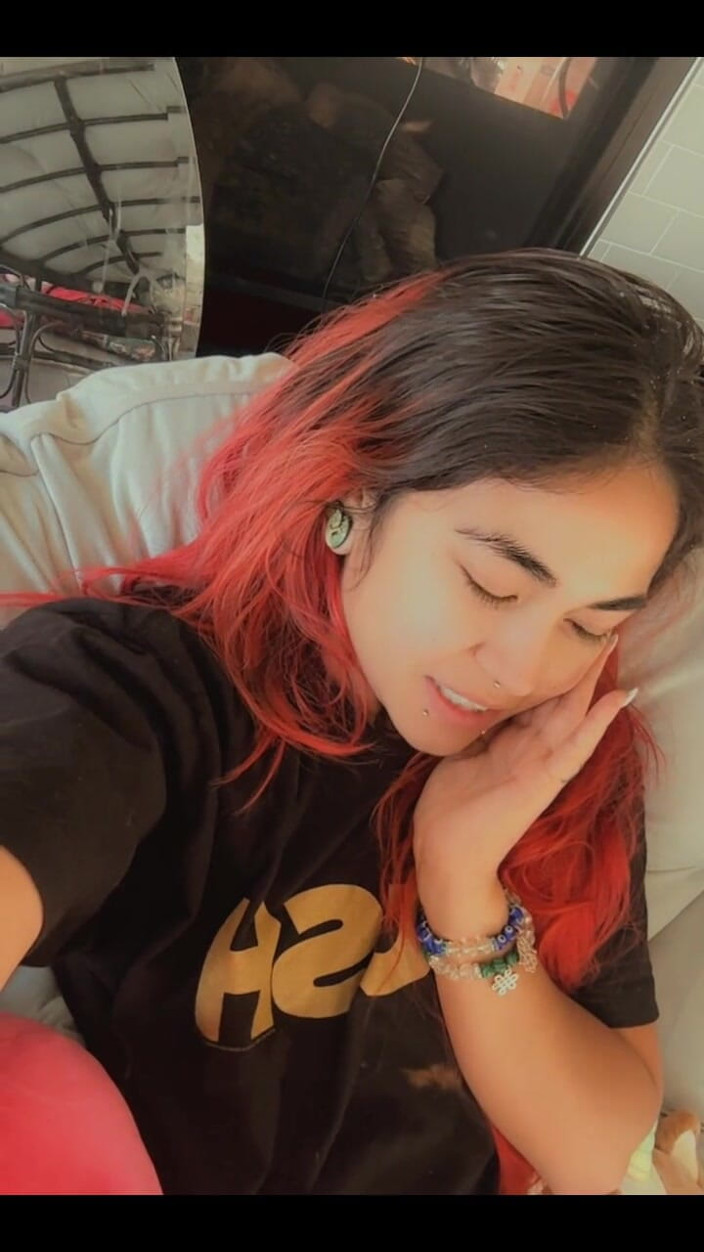 lilRavenFox: Im so Excited to Make Porn in This Kitchen
