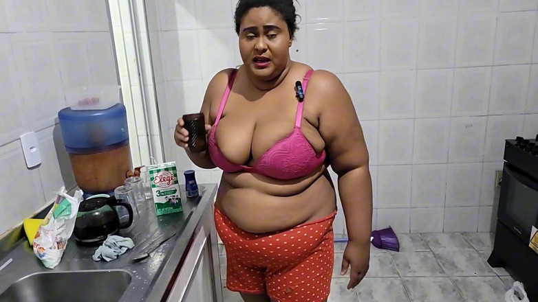 Jeanne Welsh: Madrastra es follada en la cocina por su hijastro y...