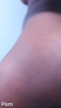 Striptease dedilhado fodendo minha buceta molhada preta