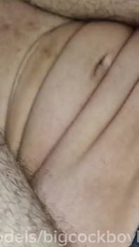 18-jarige twink hunk neuken met een grote lul nam sperma in zijn gaatje!