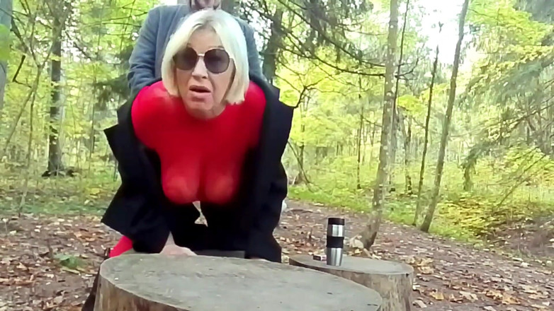 Crazyfamily 1970: Sesso Bollente Con Uno Sconosciuto Nel Parco