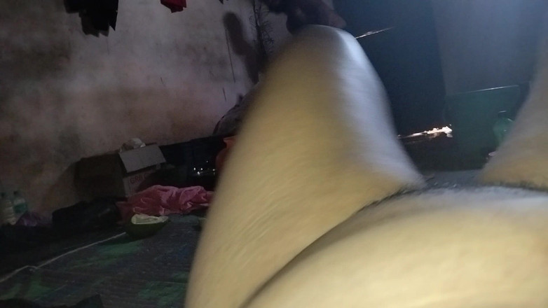 Mg3947731: Soț și soție la muncă cu normă întreagă