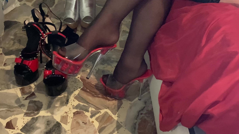 CoppiaCollant: POV High Heels Fetish