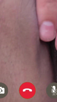 Mein nachbar rief mich bei einem videoanruf an und sagte mir, ich bin gelöscht, ich will dich ficken