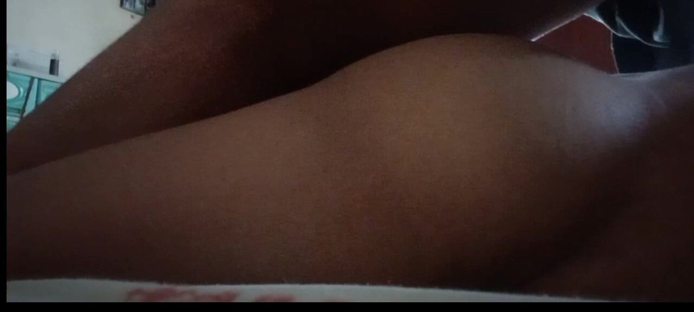 Daddy V: Haar kont is losser dan haar poesje