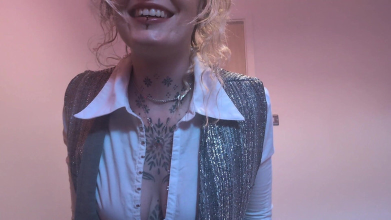 Goddess Transcendence: Sexy makelaar wanhopig om de verkoop te maken