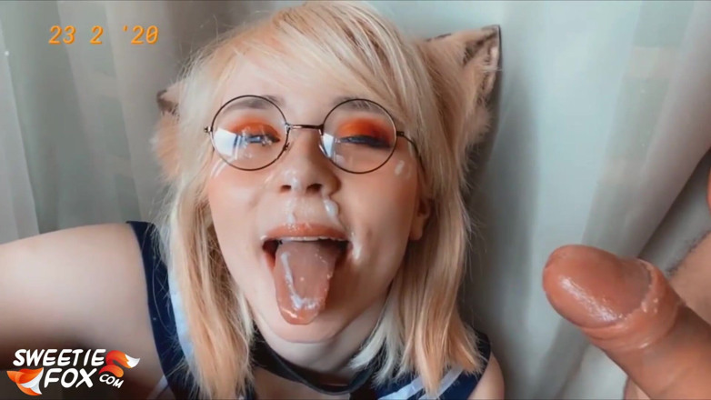 Sweetie Fox: Красивая fox сосет член и получает камшот на лицо - горячий косплей