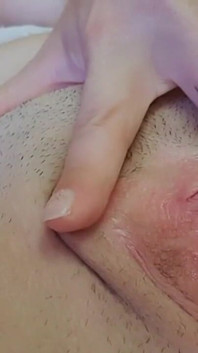 Eu Anotei O Nome De Um Fã No Meu Corpo E Me Masturbo Para Ele até Gozar Duro - Baby Hottie