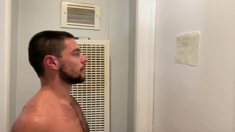 Dante Colle Gay: Guy Catches His Roommate Jerking off to His Porn
