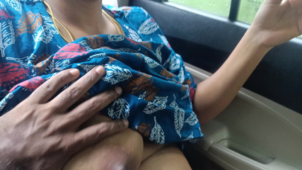 Inba: Ofis kızı arabada rol yapma romantizmi yaşıyor