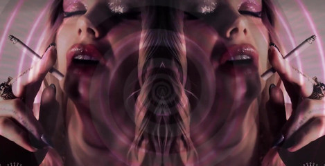 Goddess Misha Goldy: 深深吸我的烟。你只是一个啪的废奴我注意到你的唯一原因是