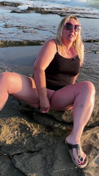 Lena cox - masturbazione con squirting in spiaggia