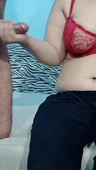 Istri seksi india dengan pantat bahenol dientot habis-habisan sampai toket besarnya dientot habis-habisan