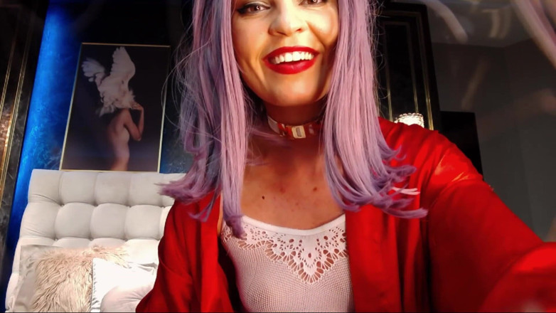 Kiras Secrets: Sissy make-up training, part 1