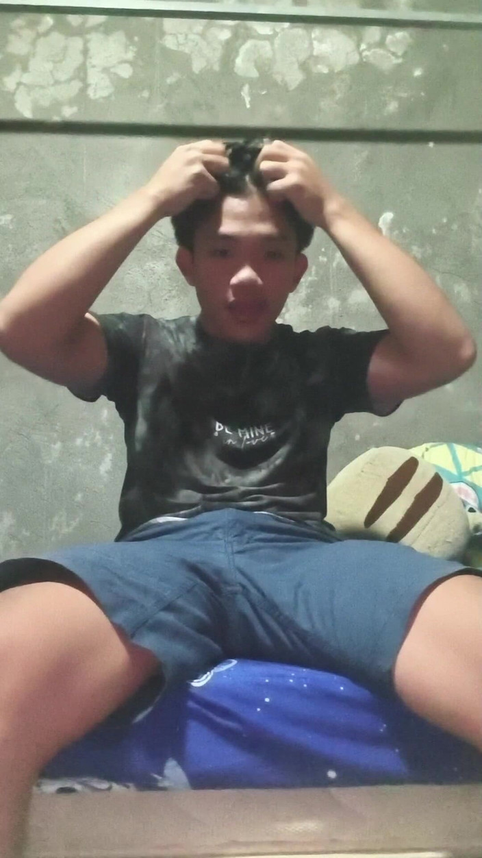 Rent A Gay Productions: Filipineză Twink Masturbare fierbinte: Pregătește-te pentru ejaculări uriașe!