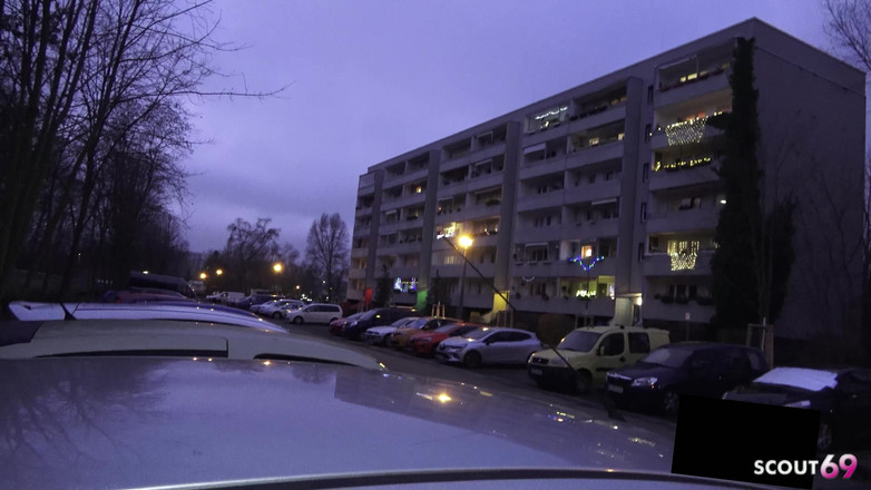 Scout69: Lisa si gadis jerman rambut pirang diajak ngentot dan ngobrol...