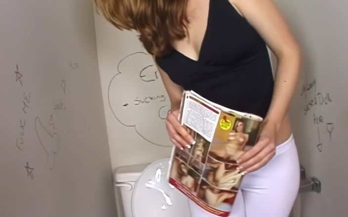 Pervy Studio: Sevimli latin büyük yarağı delikten emiyor