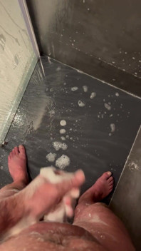 Jerked off in the Hotel Shower