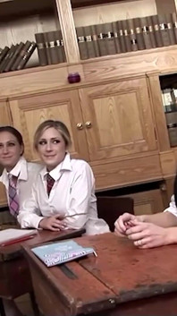 Un profesor inconforme pide a sus alumnos que tengan un orgasmo para una nota aprobatoria