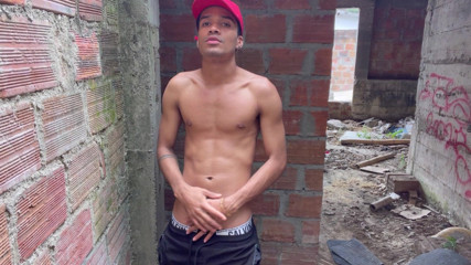 vergar4_daviid: Masturbation at Abandoned Home After Urinating