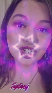 Trippy Kisses - You're Weak & Obsessed with Sydney Screams' Mesmerizing Glossy Lipstick Kisses