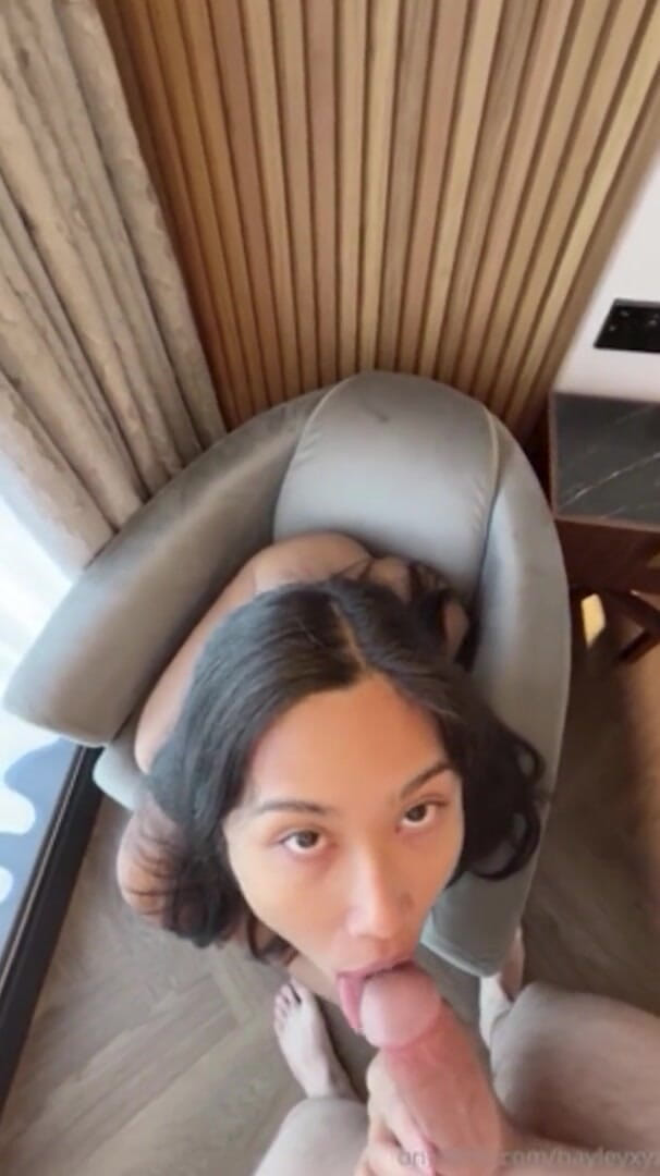 Petite creampie Asian Cumdump sluts: Stor röv asiatisk söt huspiga tar bwc