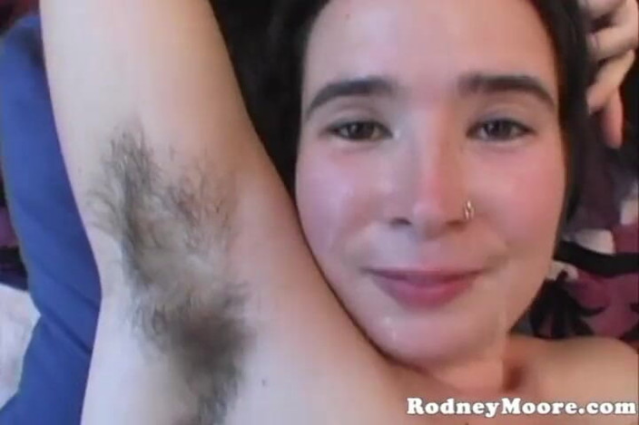 Horny Hairy Girls: 히피 털이 무성한 호는 우리도어 빈티지 픽업을 빨리 따먹어
