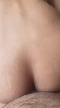 섹시한 섹시하고 매운 Marathi Vahini 마누라를 다시 따먹어