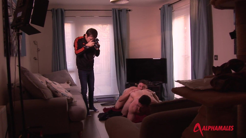 AlphaMales: I spy - Behind the scenes