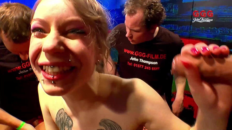 German Hardcore Gangbang: Ggg Bukkake Meglio Di: Troie Ingoiano Carichi Di Sborra