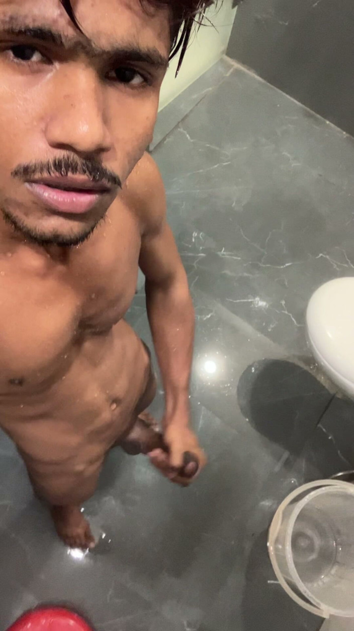 Twink king: 年轻男孩自慰
